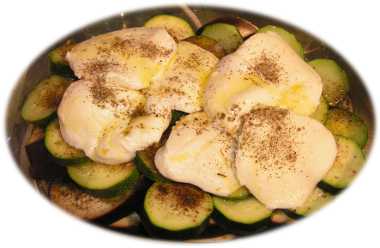 ser mozzarella na cukini przyprawiony przypraw� do da� w�oskich i polany czosnkow� oliw� z oliwek